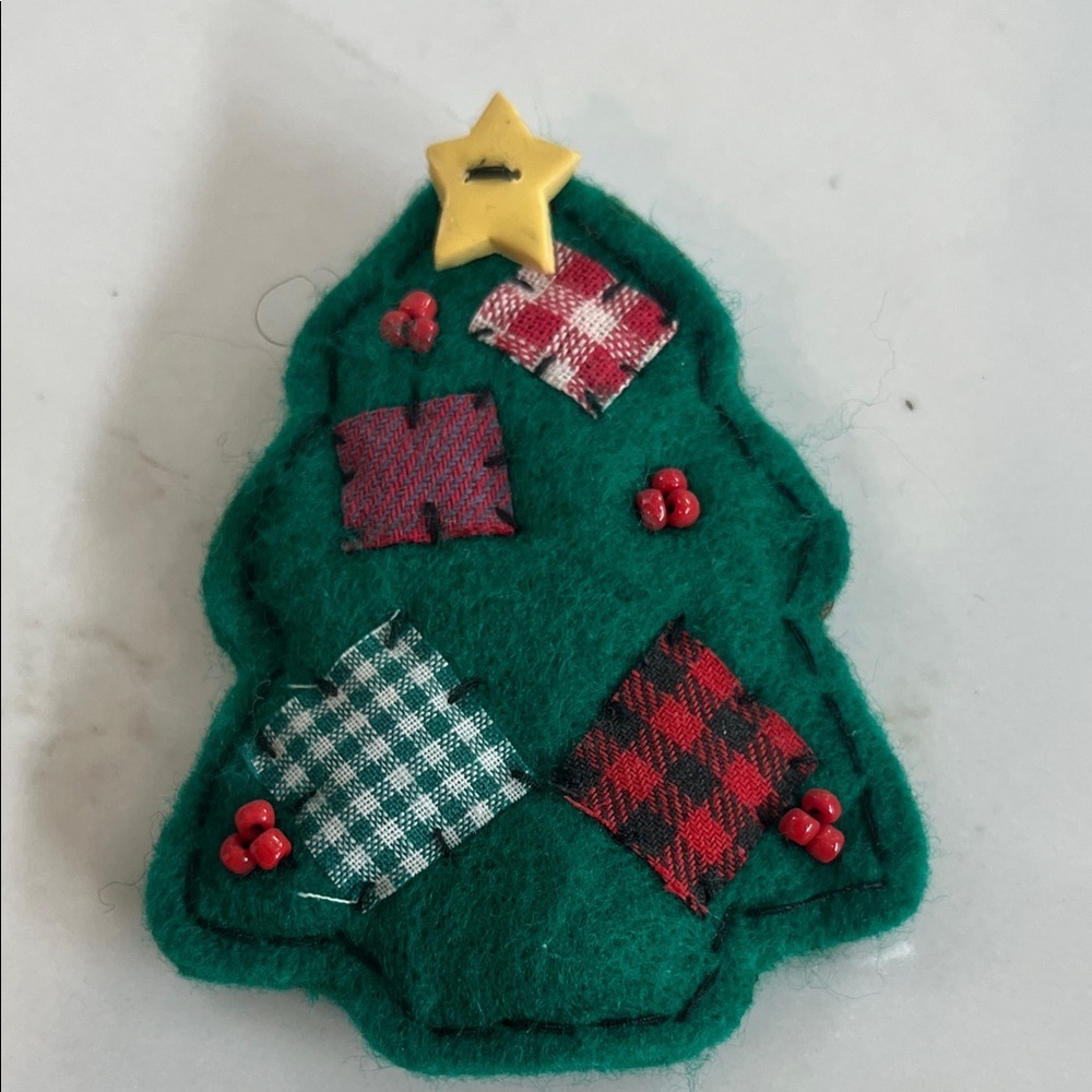 Felt Quilted Green Christmas Tree Brooch